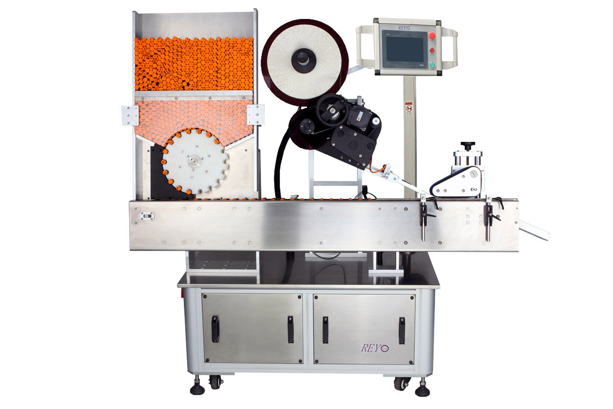 Horizontal Round Bottle Labeling Machine